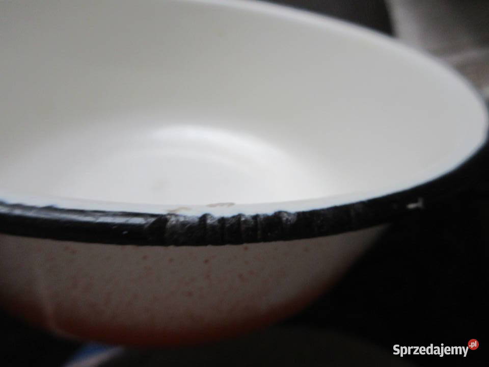 Metalowe miseczki z wzorami Słupca