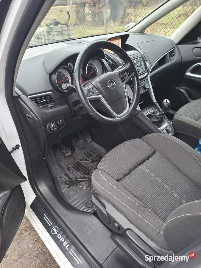 Sprzedam Opel Zafira 14 C 2016 Żyrardów