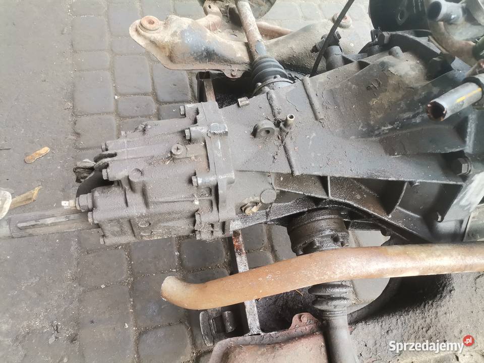 SKRZYNIA BIEGÓW VW PASSAT B2 16D 16 D Rok produkcji 1986
