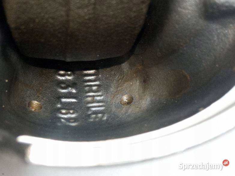 TŁOK KORBOWÓD 83L82 30 TDI Audi A4 IV 20082015