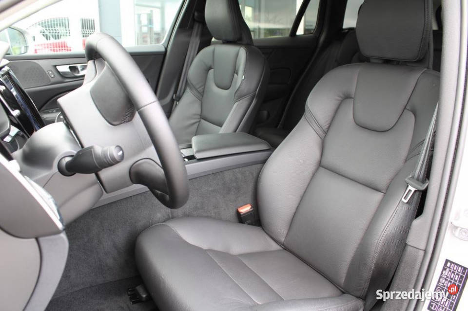 Volvo V60 2024r ACC Podgrzew fotele pt Blis Gdańsk