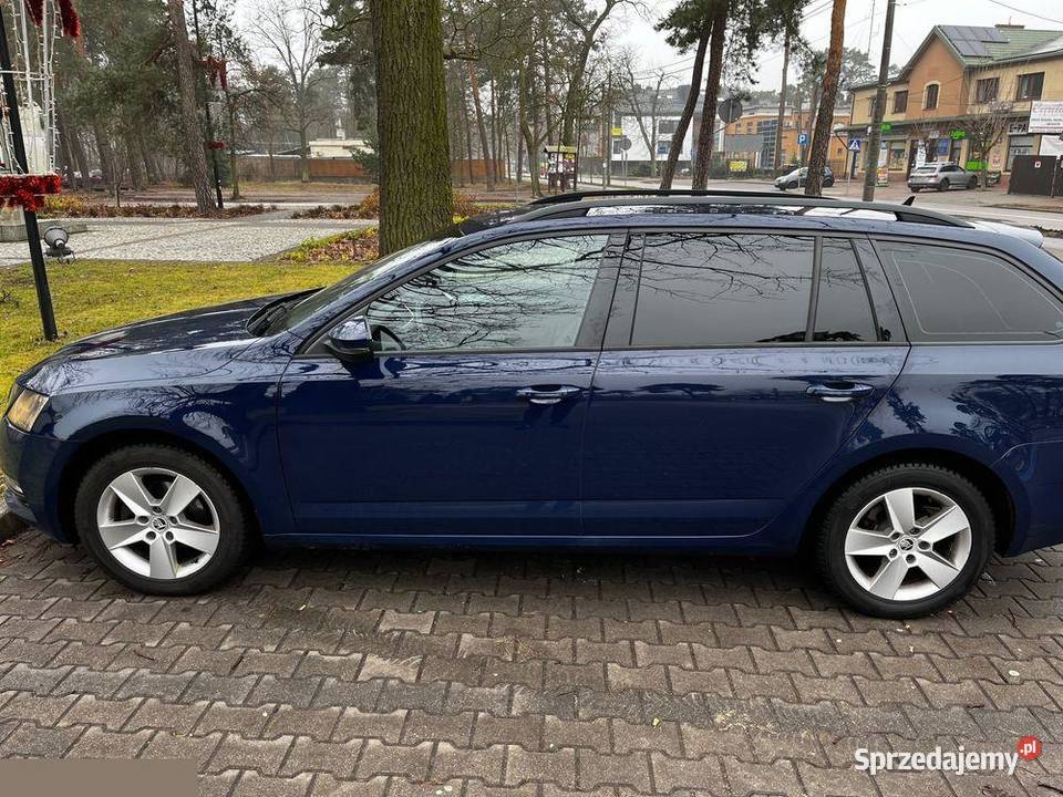 Skoda Octavia 16 TDI SCR Ambition 115 2017r Kombi Józefów
