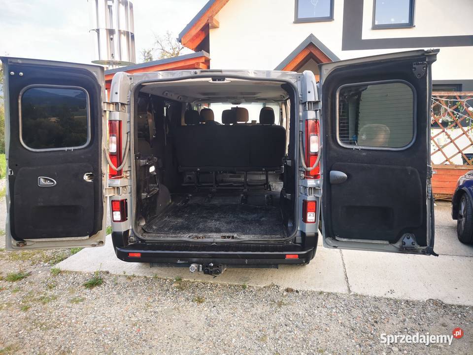 Renault Trafic 16 dCi 145 long 9 Os Faktura Vat Cieszyn
