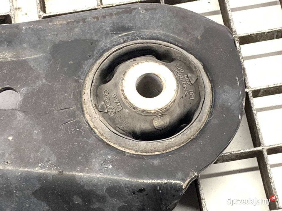 WAHACZ PRAWY PRZÓD SKODA FABIA III Hatchback