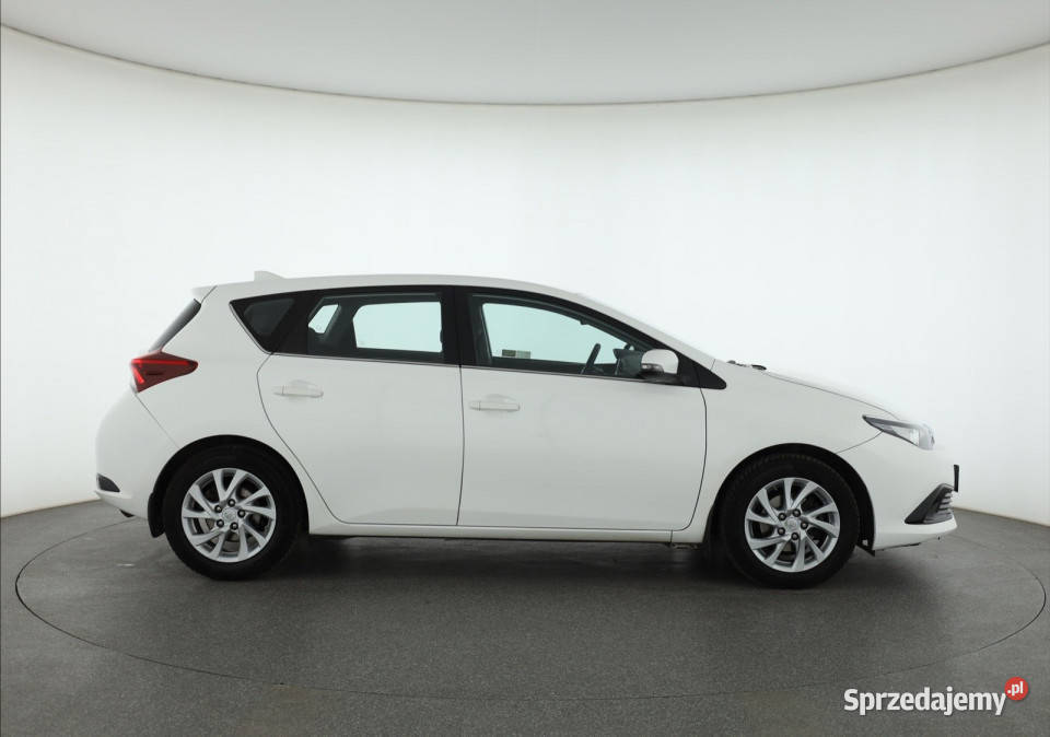 Toyota Auris 16 Valvematic światła do jazdy dziennej Piaseczno sprzedam