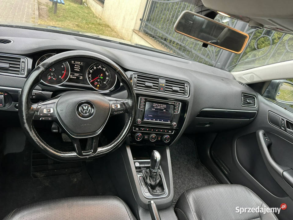 Volkswagen Jetta Mocna benzyna automat nawigacja 4/5 Wejherowo sprzedam