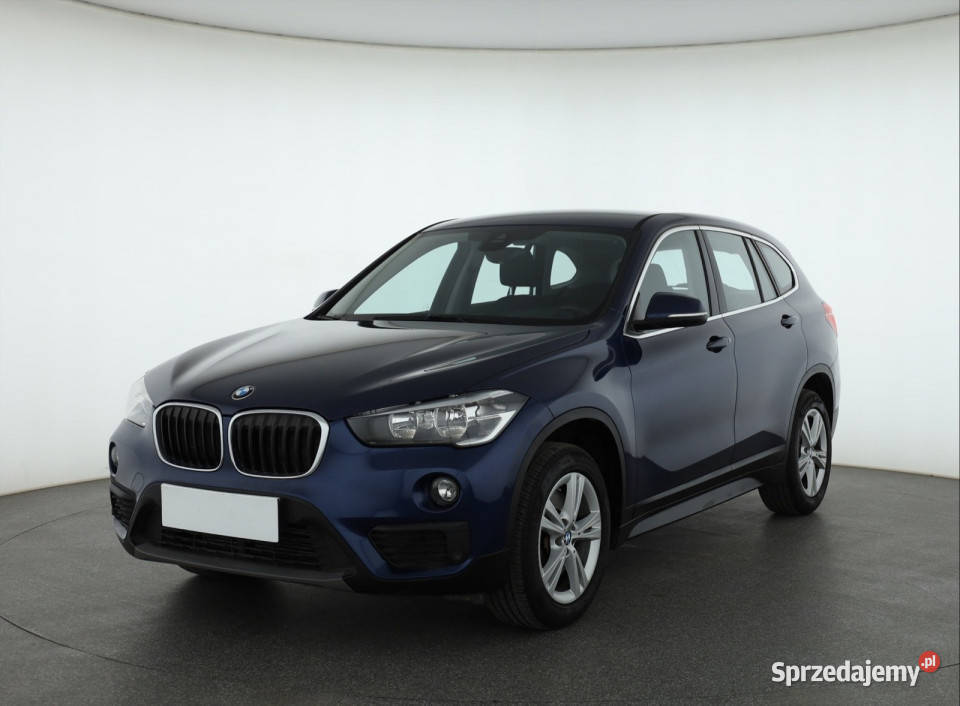 BMW X1 xDrive20i wspomaganie kierownicy