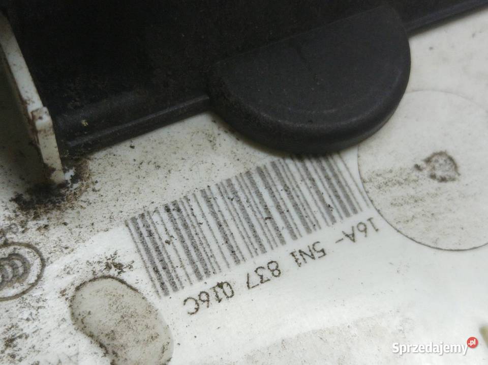 ZAMEK DRZWI PRAWY PRZÓD 5N1837016C Skoda Superb Motoryzacja