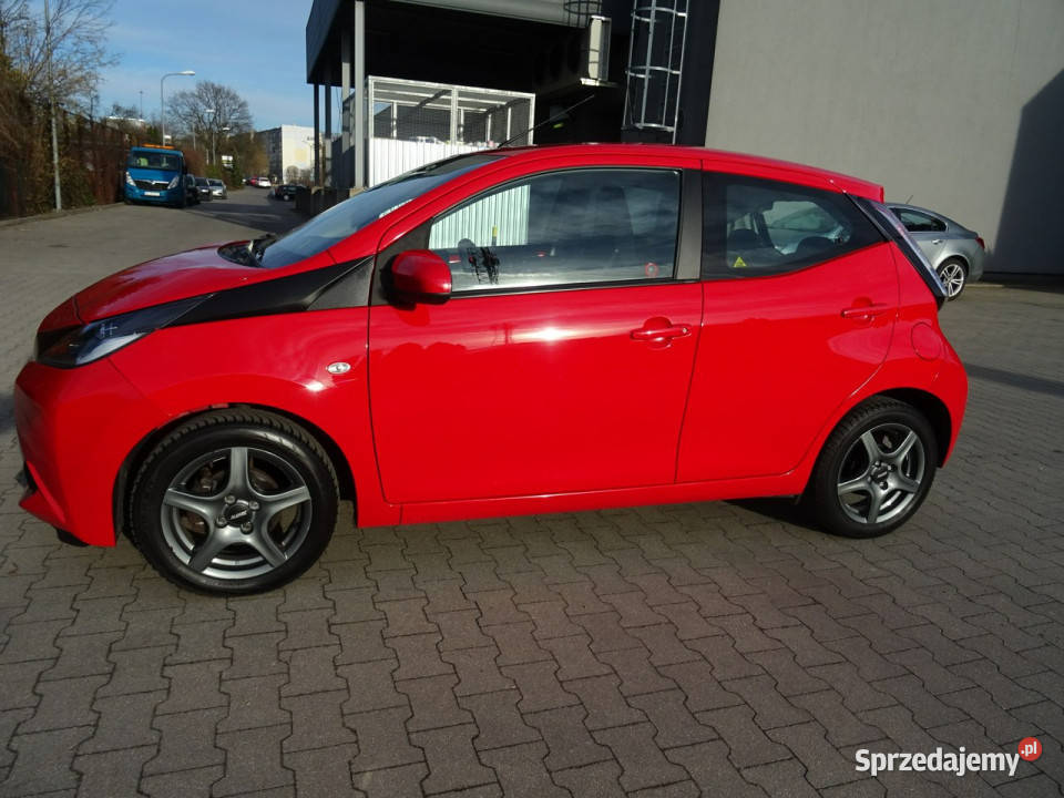 Toyota Aygo 10 VVI XPLAY Samochód w super stanie VAT marża Łódź