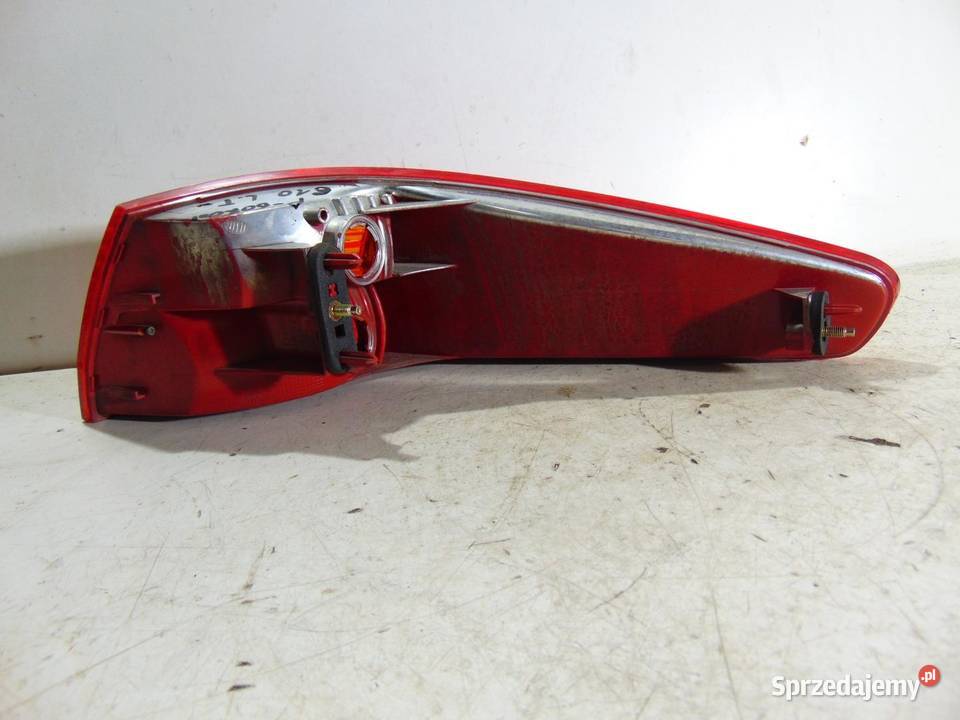 LAMPA LEWA TYLNA TYŁ PEUGEOT 607 sprzedam