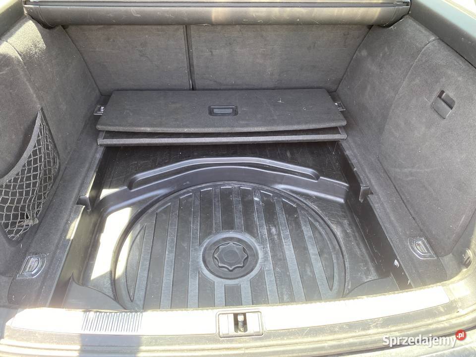 Audi a4b7 Avant hak rodzinny dobrze utrzymany Żmigród