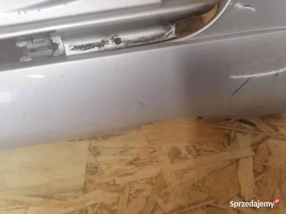 Listwa na Próg Prawy Przód Chrysler 300M