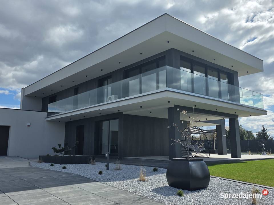 Producent okien PVC na profilach Schuco oraz aluminium Aliplast, Reynaers