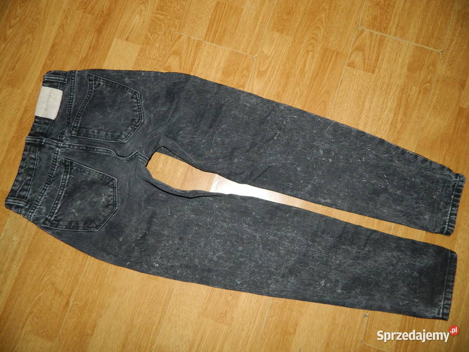Bershka MOM spodnie jeansowe 32 Trzebinia sprzedam