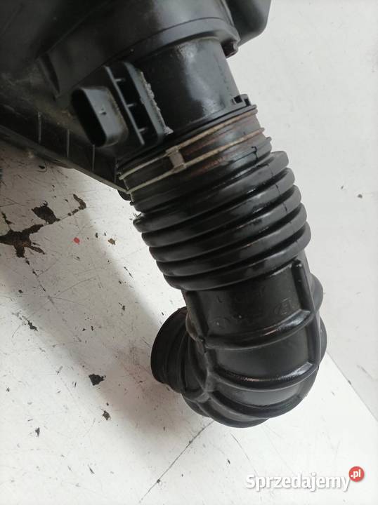 OBUDOWA FILTRA POWIETRZA 30 CRDI Hyundai ix55 I