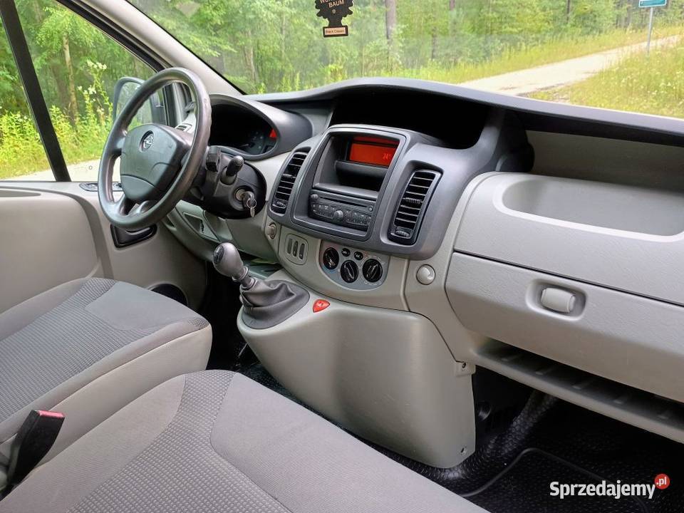 Vivaro 20 CDTI 9Cio Osobowy Klima Skrzydełka Hak Mielec