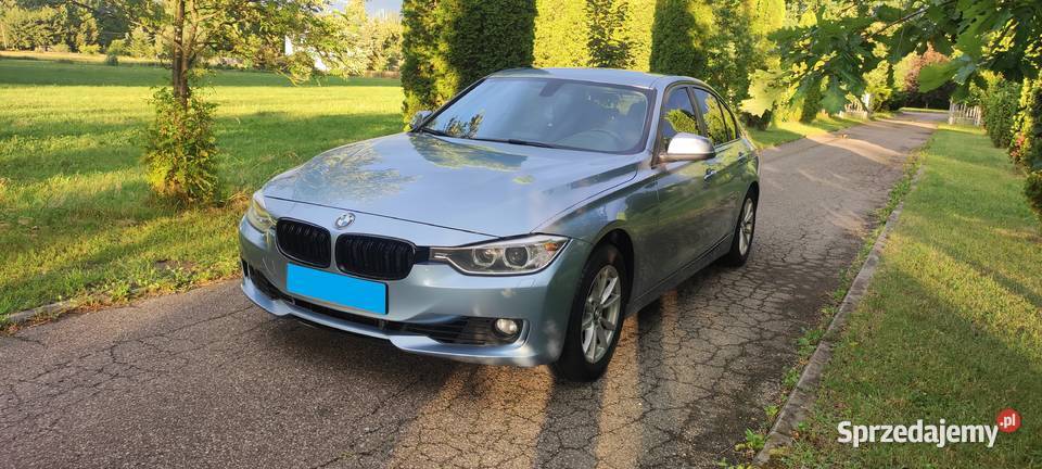 BMW F30 320i 2012 20 Benzyna Liquidblue hak