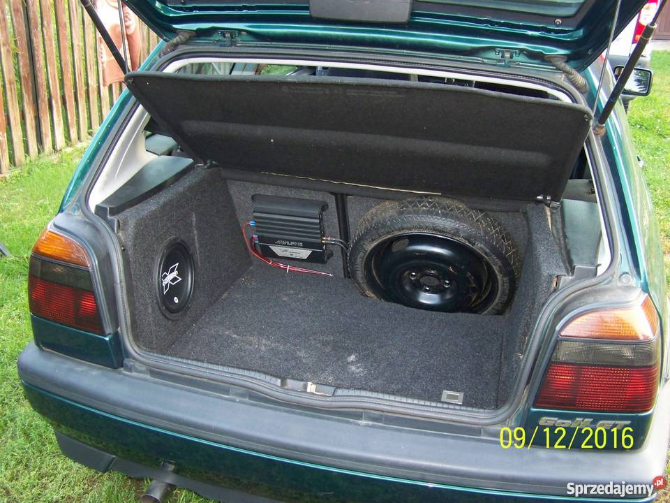 VW GOLF 3 GT 16 LPG 101 lakier metallic Białystok