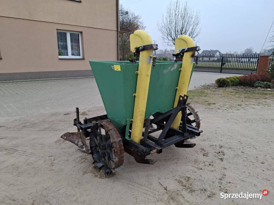 Sadarka do ziemniaków Siewniki i sadzarki mazowieckie Skaryszew