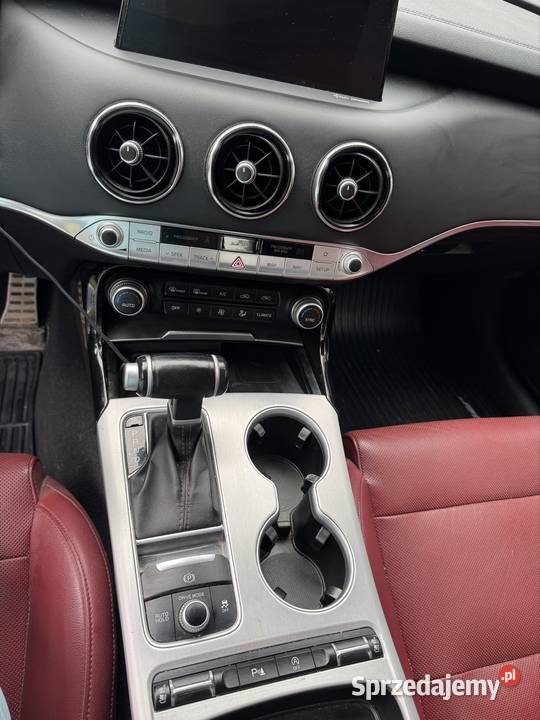 Kia Stinger 33 V6 RWD 440 full czujnik zmierzchu Trzciniec