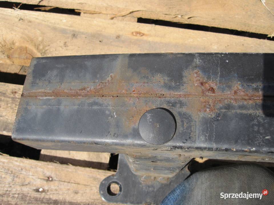 NISSAN QASHQAI I 09r belka zderzaka przód