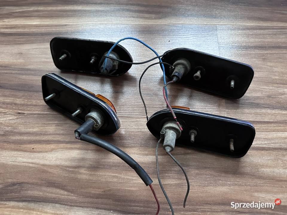 Lampki boczne obrysówki MG MGB MidgetSprit Świebodzin