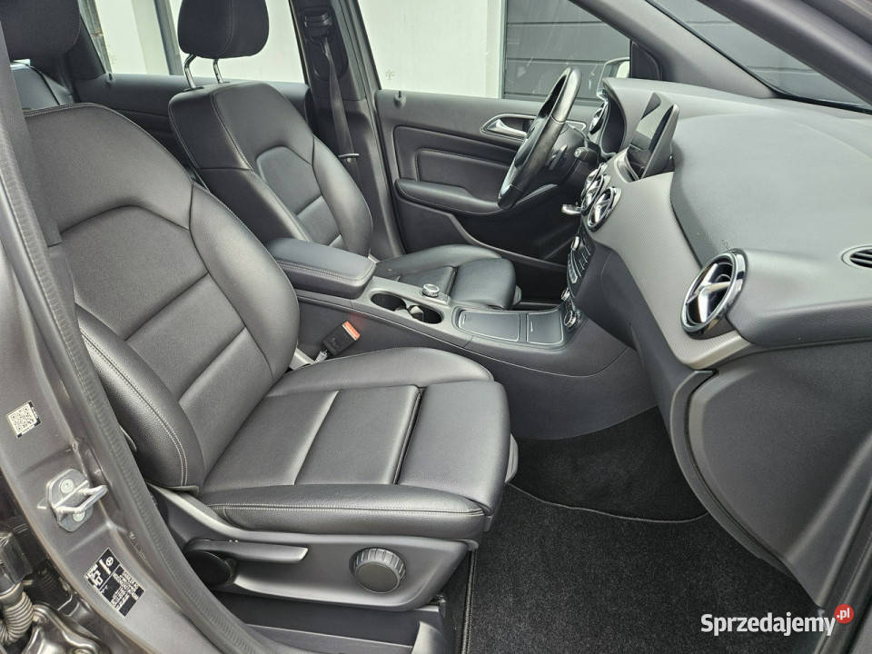 Mercedes B 180 16 122 benzyna AUTOMAT niski Zarejestrowany w Polsce Mercedes-Benz Gdynia sprzedam