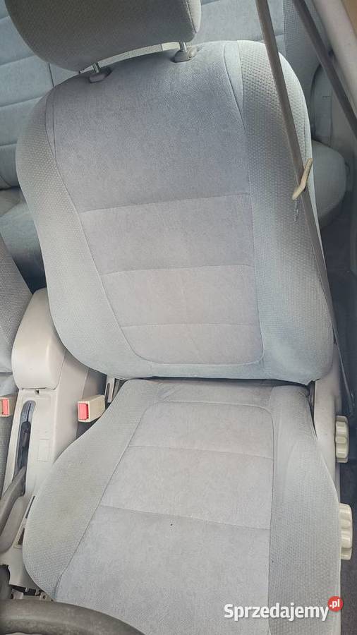 Toyota Corrolla e 11 lift 2001 r na częsci osobowe Radom sprzedam