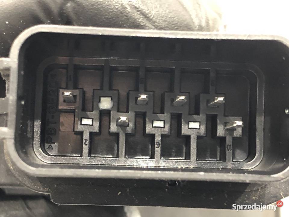 ZAMEK DRZWI LEWY PRZÓD FORD FOCUS II Hatchback