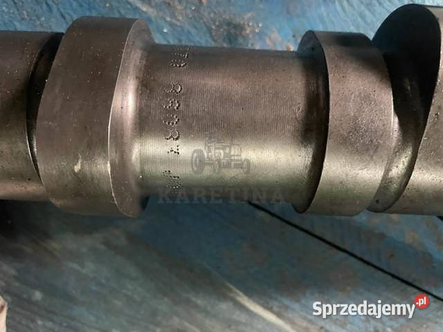 John Deere Camshaft R503970 8914020 wałek