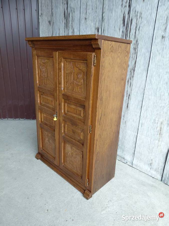 wysoka komoda rzeżbiona 505 Byczyna
