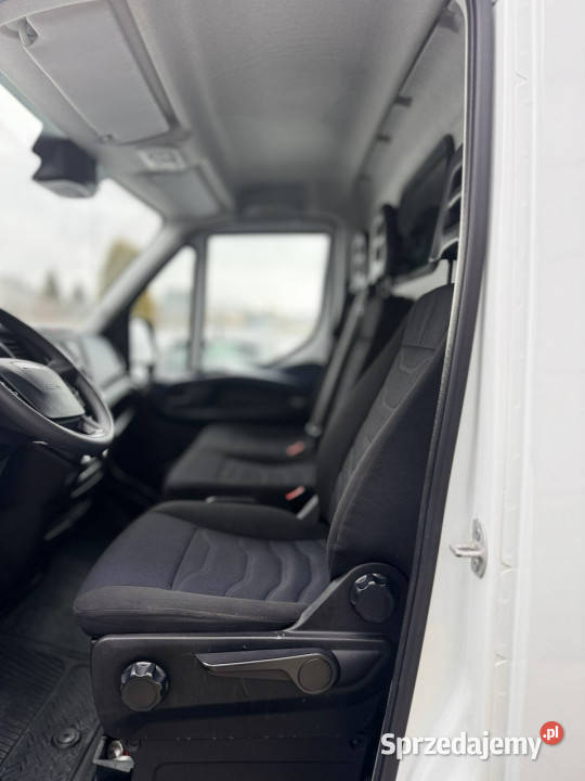 Iveco Daily 35S12 23 35120 L3H2 HiMatic 12M3VAT1 Radom