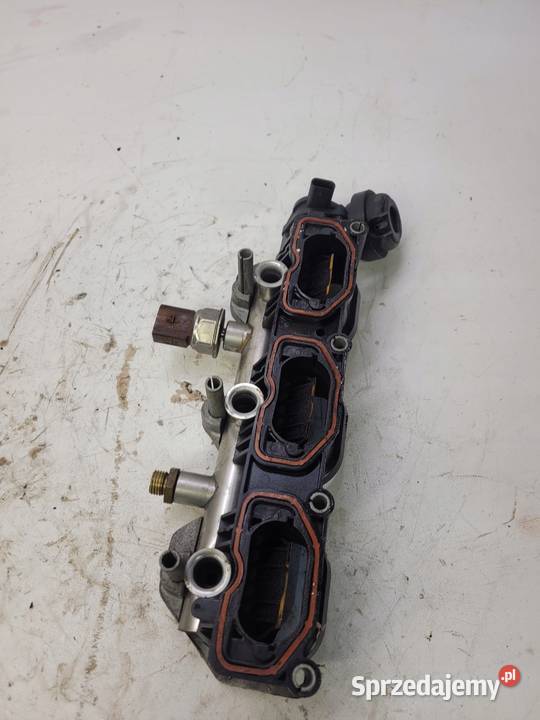 KOLEKTOR SSĄCY AUDI S4 S5 A6 30 TFSI 06E133109AB