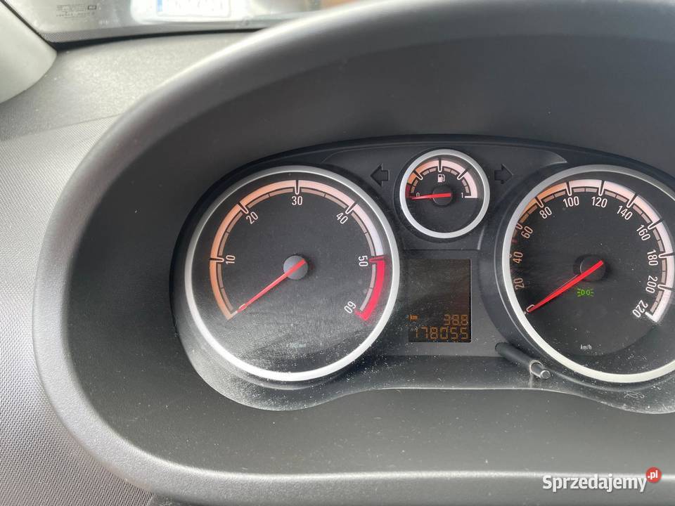 Opel Corsa D 2014 diesel 38 l100 zadbany sprzedam
