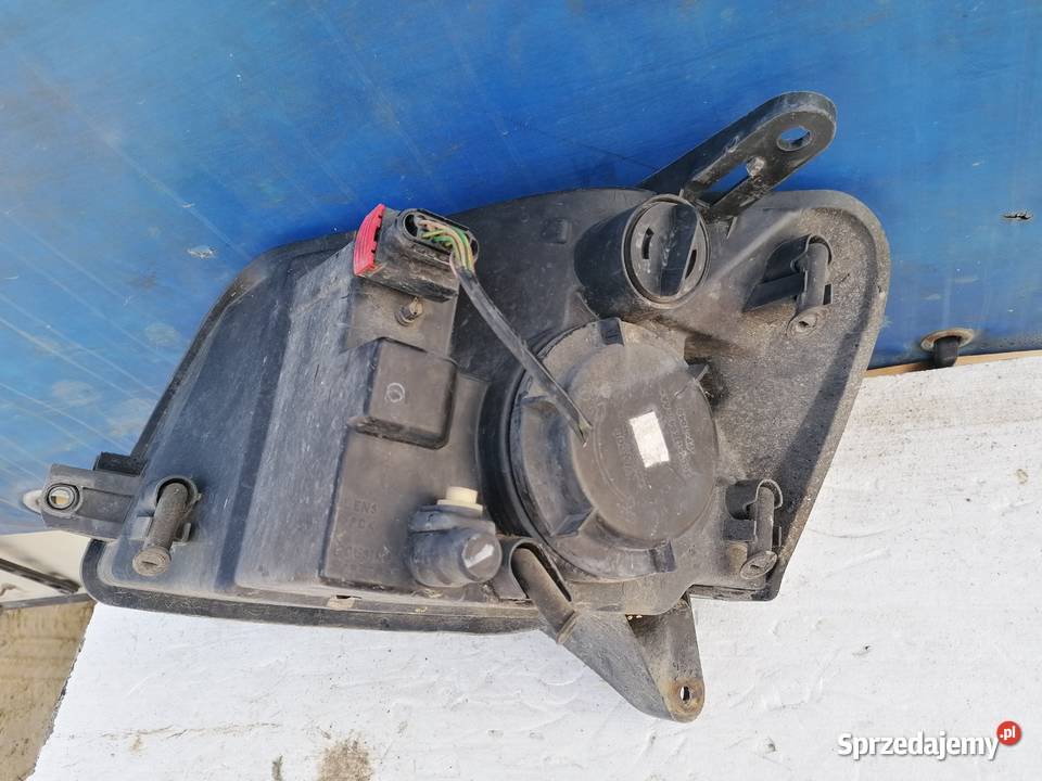 Lampa Przednia Prawa Peugeot Partner 05r Wisznice sprzedam