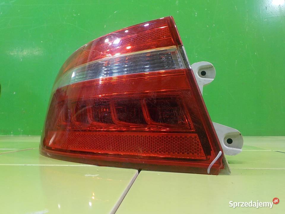 JAGUAR XE 20 D 16r SEDAN 4D lampa lewa tyl Suków