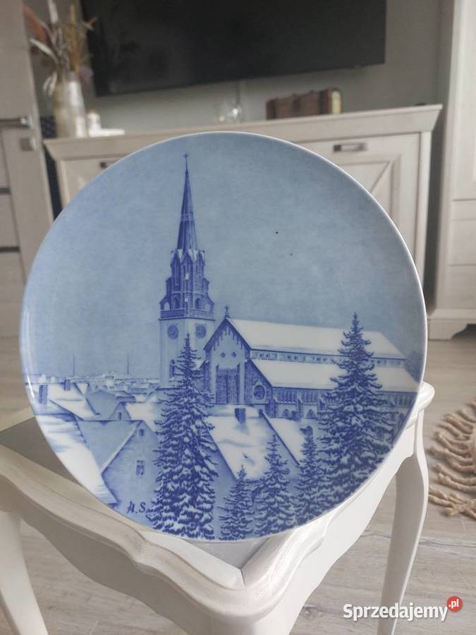 Trzy talerze porcelanowe ozdobne Wałbrzych