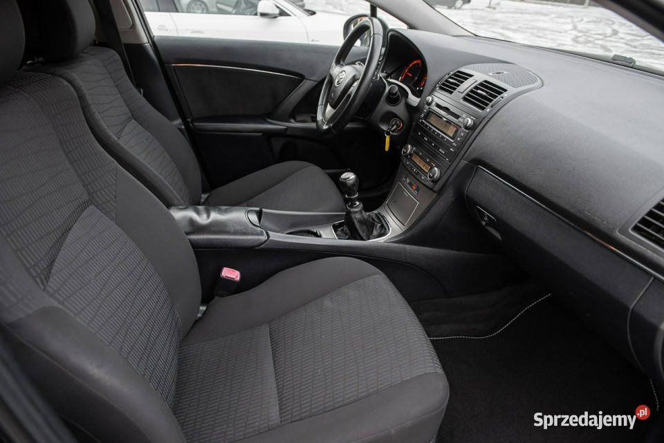 Toyota Avensis 18i 147 LPG Sekwencja Super Stan Rok produkcji 2010 Zwoleń