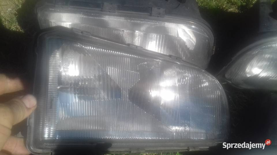 Lampa przednia reflektor przedni Volvo 850 lift