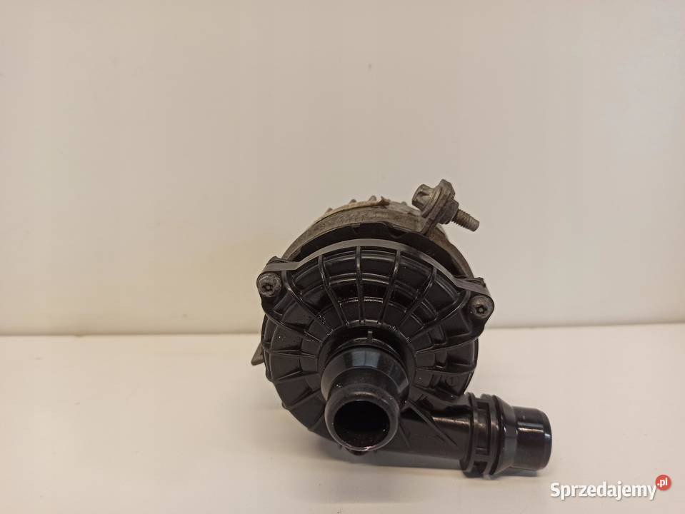 MERCEDES W205 POMPA WODY A0005003000 A2055013001