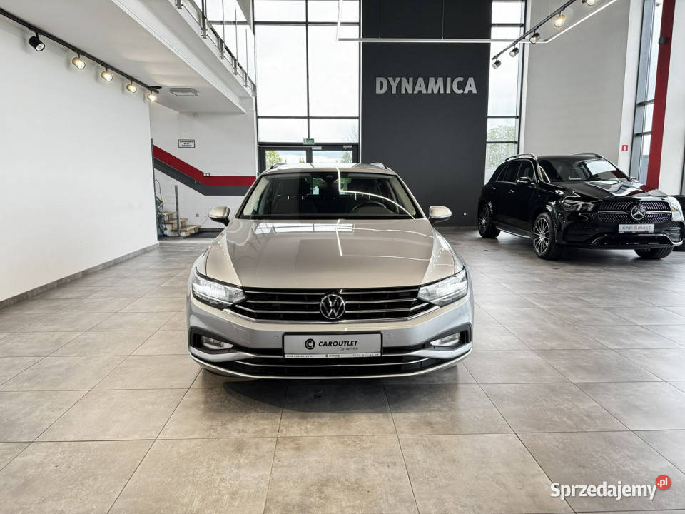 Volkswagen Passat Variant Business 20TDI 150 DSG srebrny Myślenice