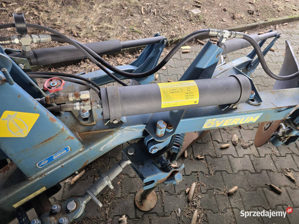 Pług 3 skibowy OVERUM BT 387 H zabez nieuszkodzony Rudolfowo