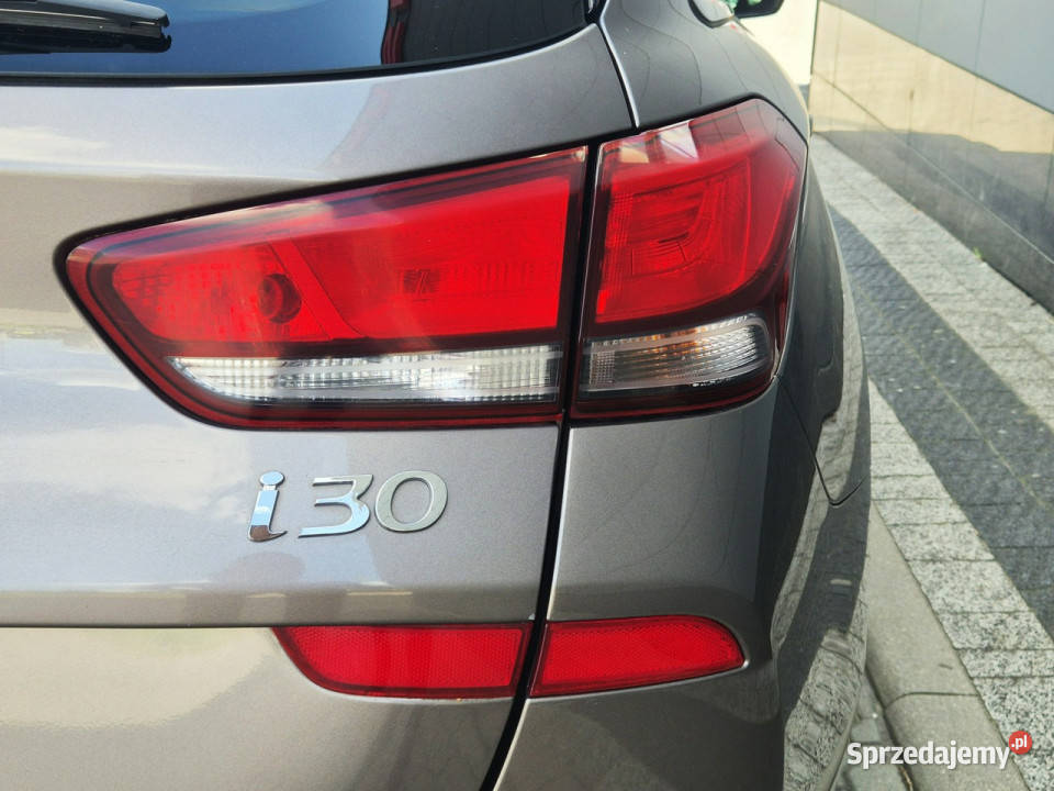 Hyundai i30 15 TGDI 160 6MT Wersja Smart Pakiet serwisowany w ASO