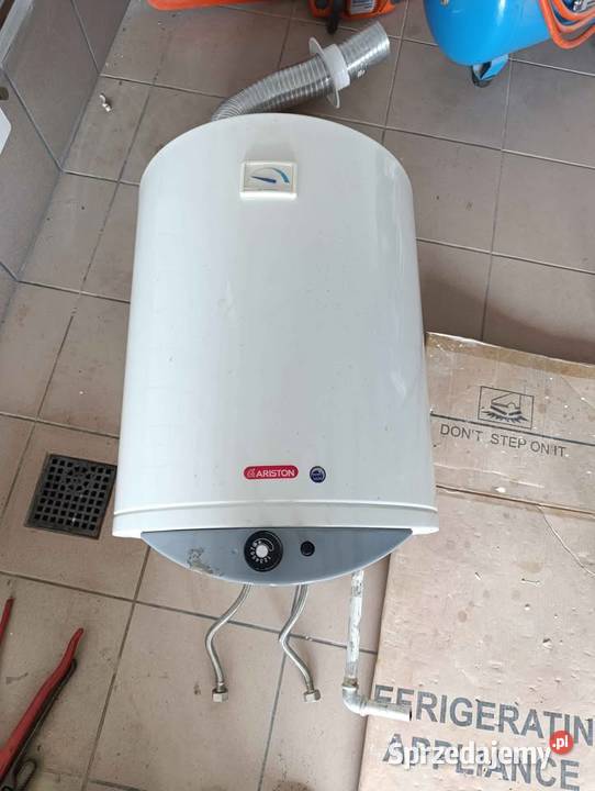 Gazowy podgrzewaczbojler Ariston 80L Równe