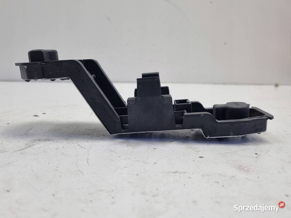 Nissan Micra K11 WKŁAD TYLNEJ LAMPY ŻARÓWKI Janów