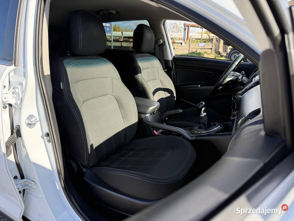 Kia Sportage 16 BENZYNA Klimatronik Nawigacja CD Konin