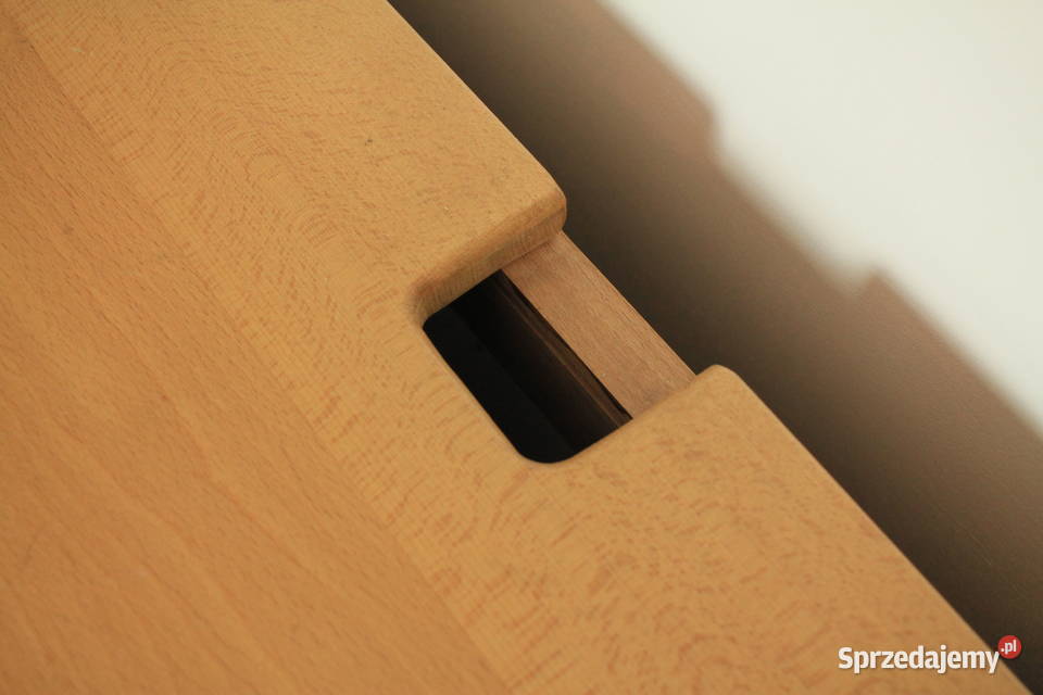 Piękny stolik dębowy narożny z szufladami Pszczyna