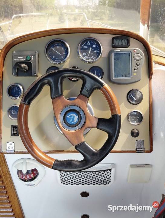Jacht motorowy Delfin 650 Łodzie i motorówki Inne pojazdy i łodzie Łęczyca