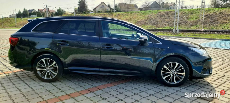 Toyota Avensis 16 D4D Touring Sport Executive isofix małopolskie Więcławice Stare
