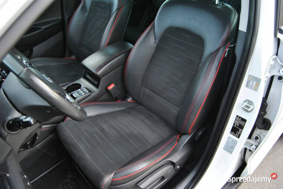 Hyundai Tucson 16CRDIHYBRID48 VKamera GPS ALU 19